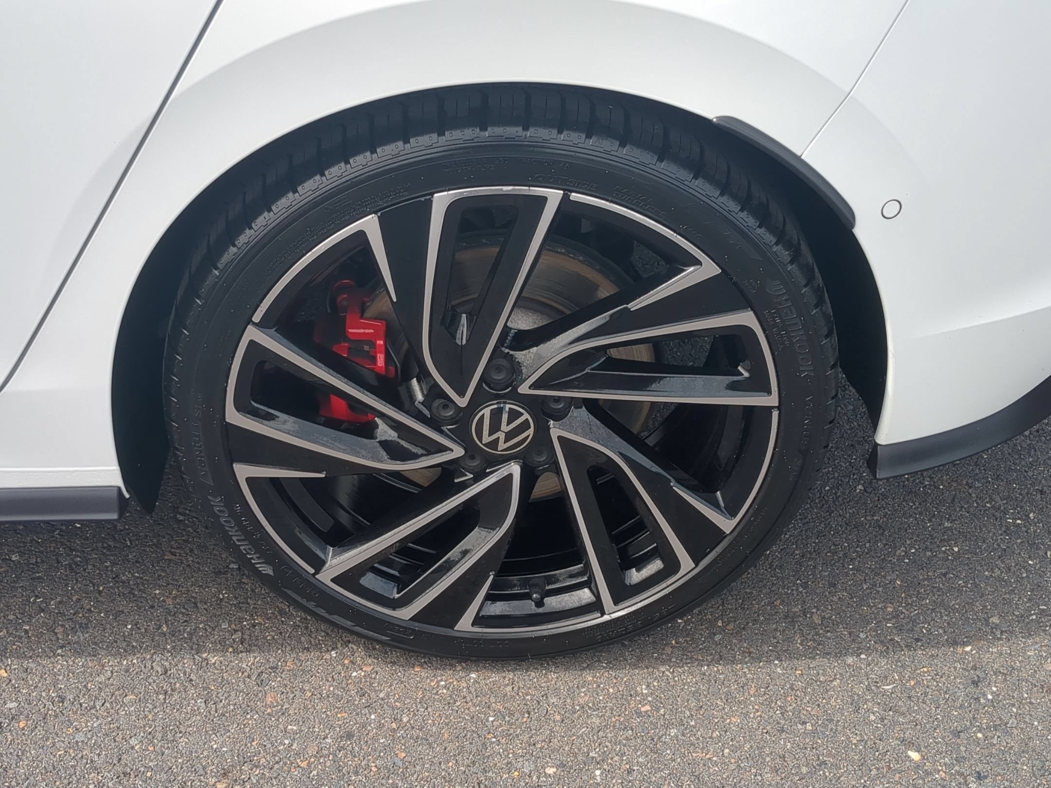 Used 2024 Volkswagen GTI Autobahn FWD image 30