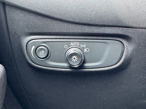 Certified 2024 Chevrolet Equinox LT image 28