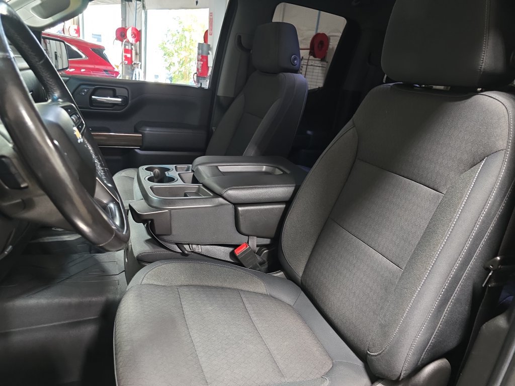 Used 2019 Chevrolet Silverado 1500 LT w/ All-Star Edition AWD/4WD image 14