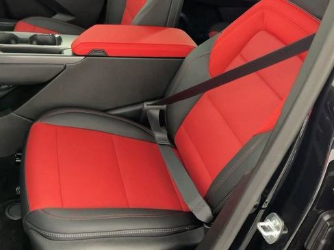 New 2025 Chevrolet Equinox EV RS image 12