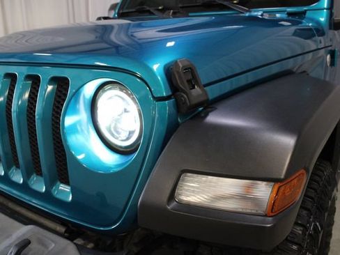 Used 2019 Jeep Wrangler Unlimited Sport S AWD/4WD image 33
