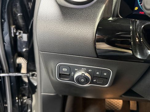 Used 2022 Mercedes-Benz GLA 250 4MATIC image 24