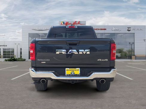 Used 2025 RAM 1500 Laramie AWD/4WD image 4