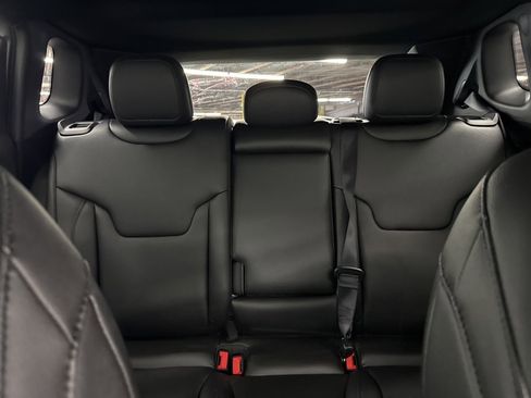 New 2025 Jeep Compass Limited w/ Sun & Sound Group image 22