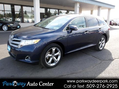 Used 2015 Toyota Venza Limited image 1