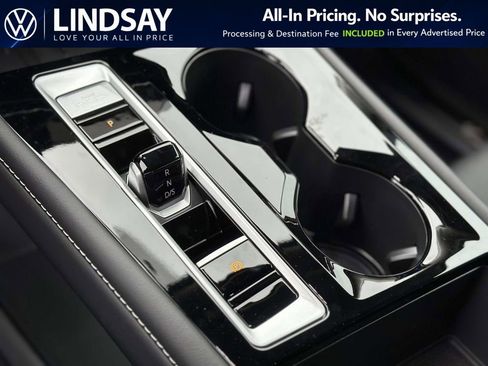 New 2026 Volkswagen Atlas SEL Premium R-Line AWD/4WD image 16