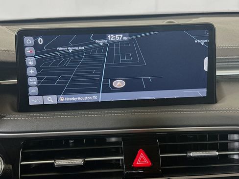Used 2025 Genesis G70 2.5T RWD image 22
