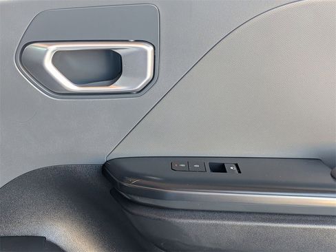 Used 2025 Kia K4 LXS image 34