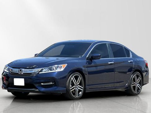 Used 2017 Honda Accord Sport image 7