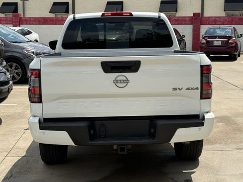 Used 2024 Nissan Frontier SV w/ SV Convenience Package AWD/4WD image 5