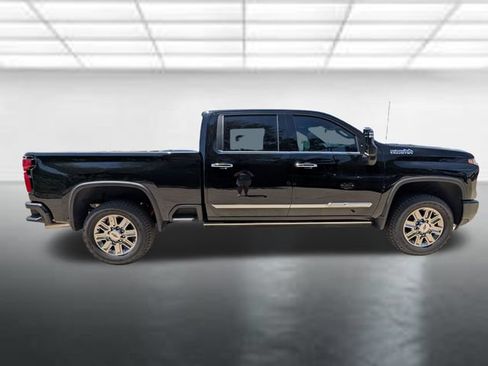New 2026 Chevrolet Silverado 2500 High Country w/ High Country Premium Package AWD/4WD image 36