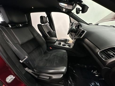 Used 2018 Jeep Grand Cherokee Altitude image 23