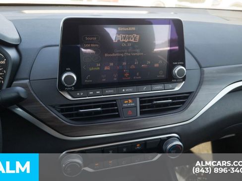 Used 2025 Nissan Altima 2.5 SV image 24