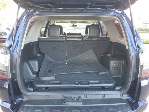 Used 2018 Toyota 4Runner SR5 Premium image 20