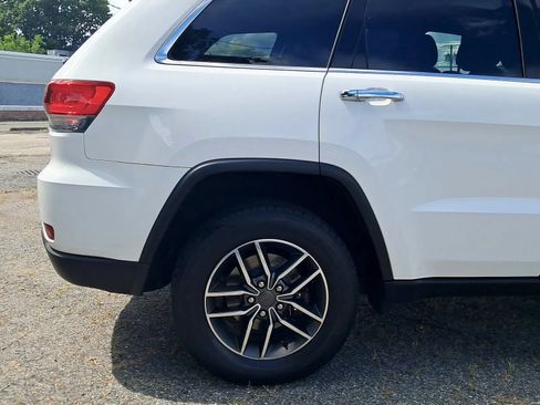 Used 2019 Jeep Grand Cherokee Limited AWD/4WD image 25