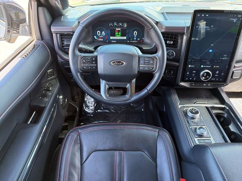 Used 2024 Ford Expedition Max Limited image 28