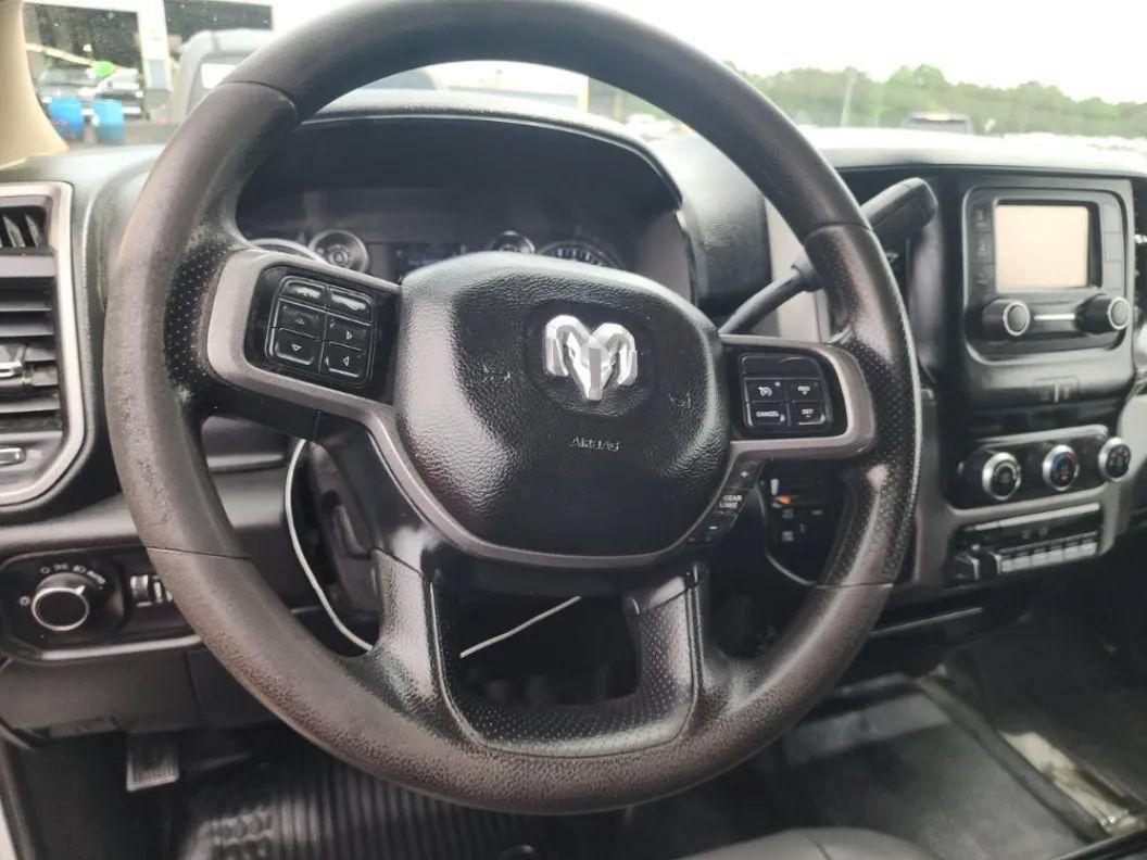 Used 2020 RAM 3500 Tradesman w/ Chrome Appearance Group AWD/4WD image 10
