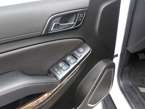 Used 2020 Chevrolet Suburban LS image 22
