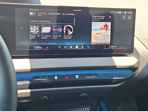 Certified 2025 BMW X3 xDrive30i w/ M Sport Package AWD/4WD image 19