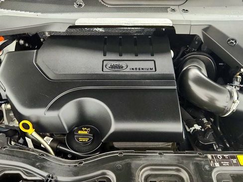 Used 2022 Land Rover Discovery Sport S image 28