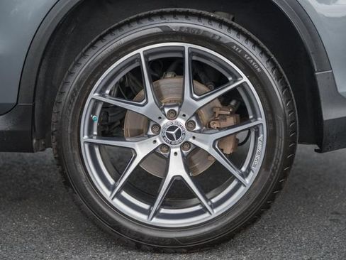 Used 2021 Mercedes-Benz GLC 300 4MATIC image 18
