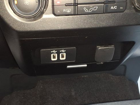 Used 2018 Ford F150 XLT w/ Equipment Group 302A Luxury image 25