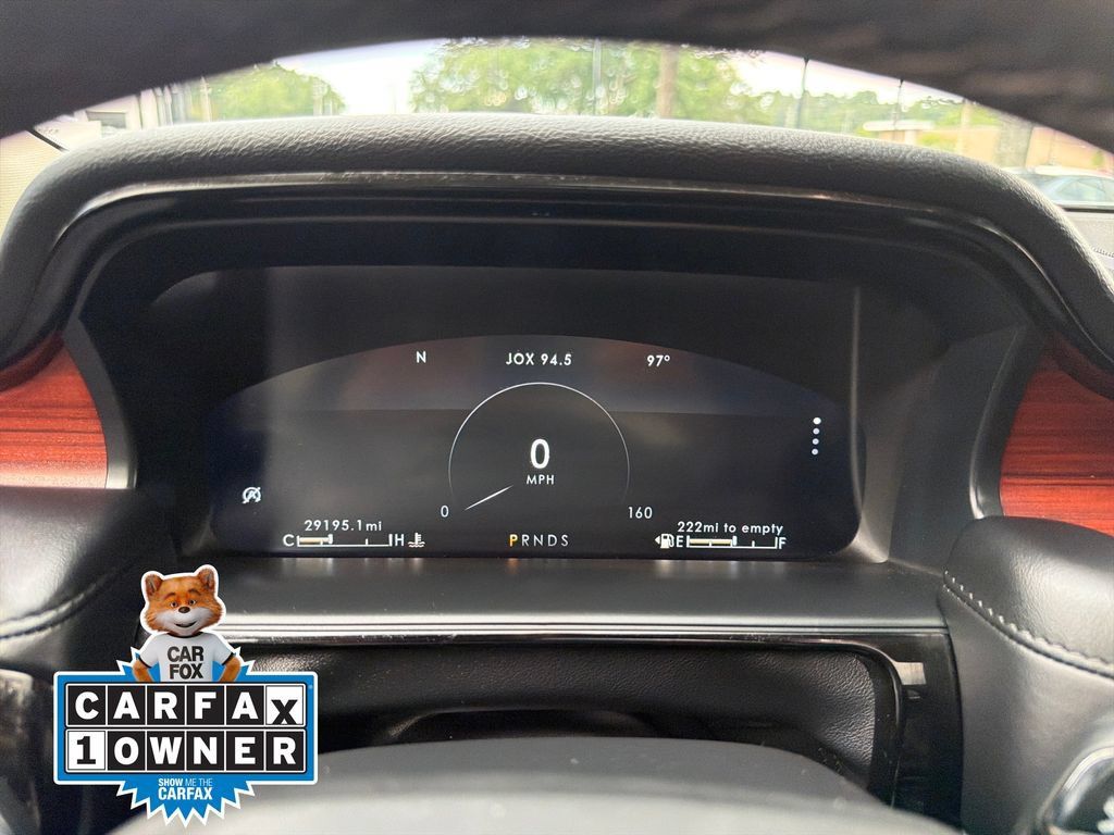 Used 2023 Lincoln Nautilus Reserve AWD/4WD image 4