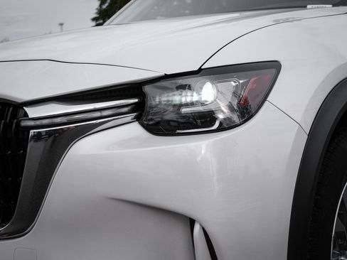 Used 2024 MAZDA CX-90 Plug-In Hybrid w/ Preferred image 6