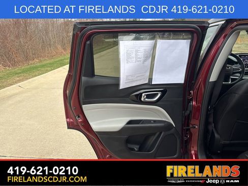 Used 2022 Jeep Compass Limited AWD/4WD image 40