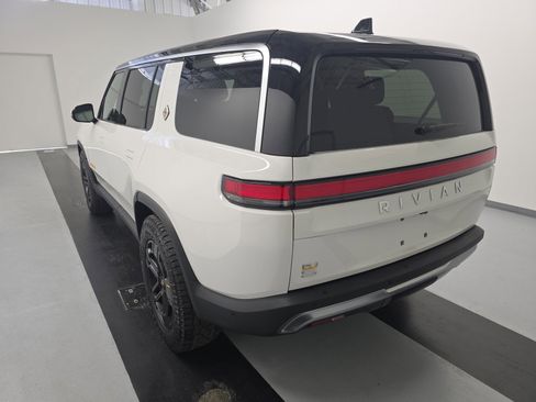 Used 2024 Rivian R1S Adventure AWD/4WD image 3
