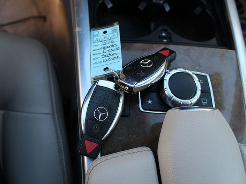 Used 2016 Mercedes-Benz E 350 Sport image 31