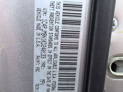 Used 2019 Jeep Cherokee Trailhawk image 38