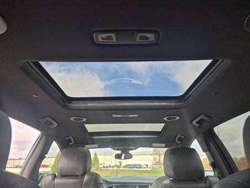 Used 2024 Buick Enclave Essence w/ Experience Buick Package FWD image 40