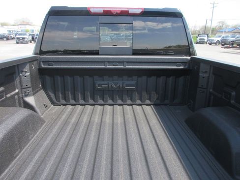 New 2026 GMC Sierra 1500 AT4 w/ AT4 Premium Package AWD/4WD image 7