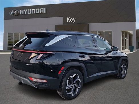 Certified 2022 Hyundai Tucson Limited image 3