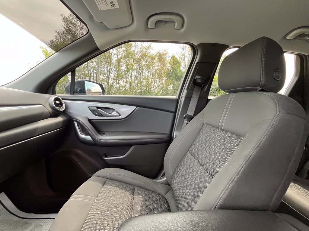 Used 2022 Chevrolet Blazer LT FWD image 25