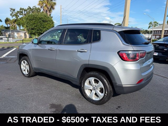 Used 2018 Jeep Compass Latitude w/ Popular Equipment Group AWD/4WD image 4