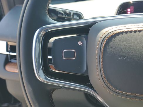 New 2026 Lincoln Navigator L Black Label AWD/4WD image 17