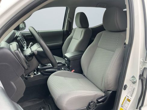 Used 2023 Toyota Tacoma SR image 9
