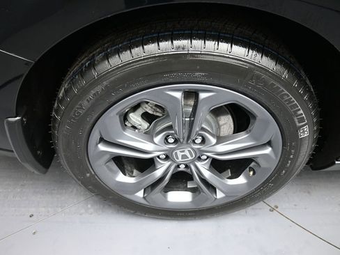 Certified 2023 Honda Accord EX image 12