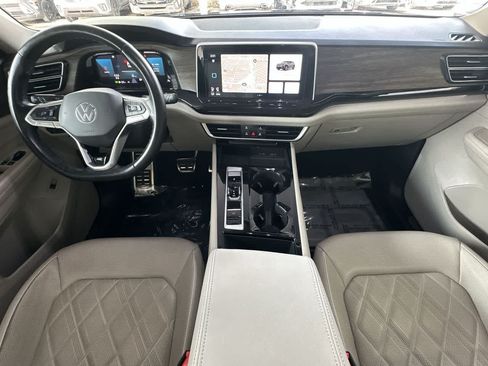 Used 2024 Volkswagen Atlas SEL Premium R-Line AWD/4WD image 24