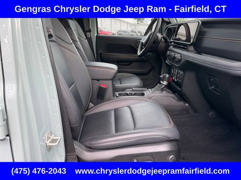 Used 2024 Jeep Wrangler Unlimited Sahara w/ Dual Top Group AWD/4WD image 21