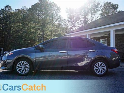 Used 2018 Toyota Corolla LE image 8