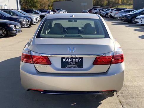 Used 2015 Honda Accord EX-L image 5