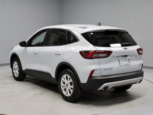 Certified 2025 Ford Escape Active image 8