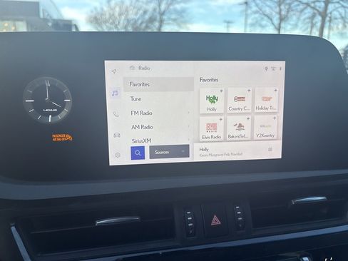 Used 2023 Lexus ES 350 F Sport image 9