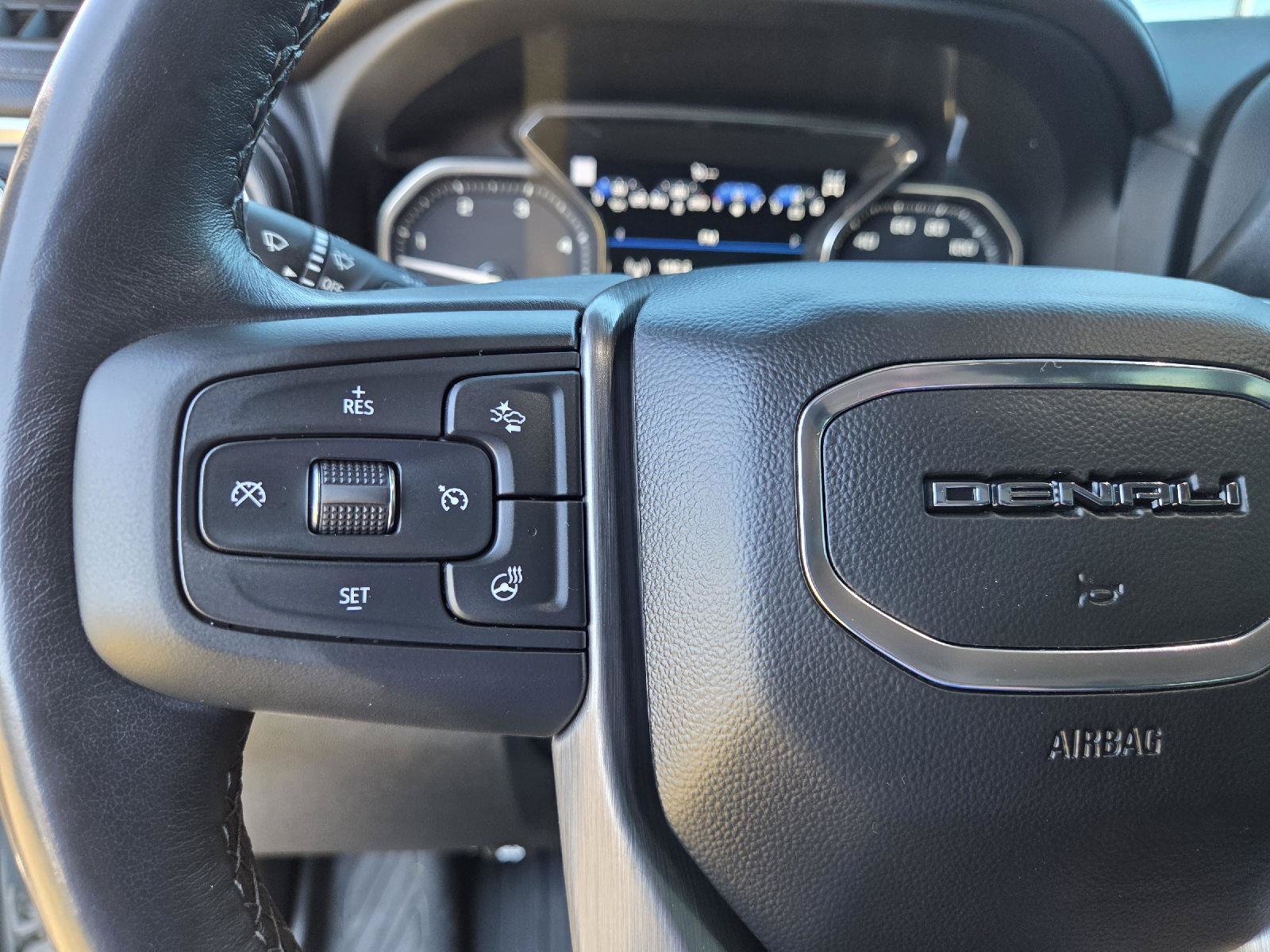 Used 2022 GMC Sierra 2500 Denali w/ Denali Ultimate Package AWD/4WD image 13