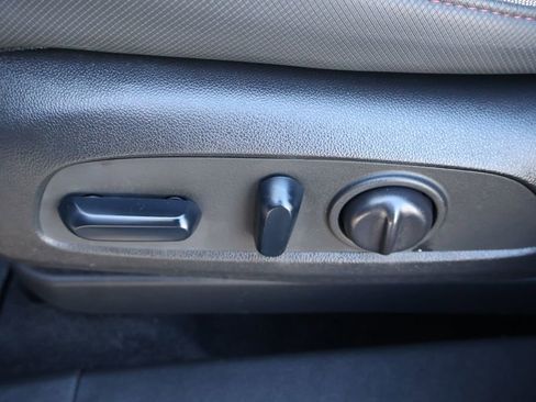 Certified 2023 Chevrolet TrailBlazer RS w/ Sun and Liftgate Package image 36