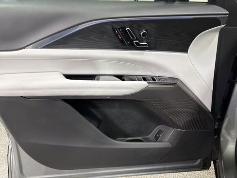 Certified 2024 Cadillac Lyriq Luxury image 37