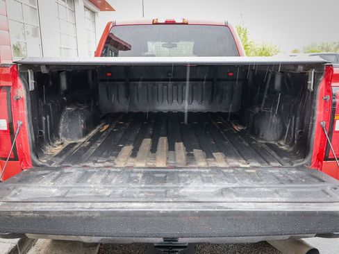 Used 2018 GMC Sierra 2500 SLT w/ Duramax Plus Package AWD/4WD image 5